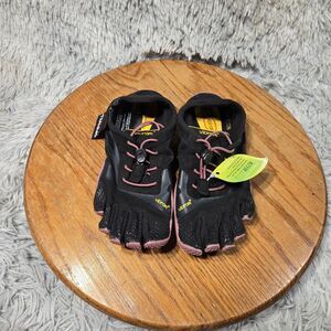NWT Vibram Fivefingers Women Size 6.5-7 EU 36 Minimalist Barefoot Shoes 18W0701